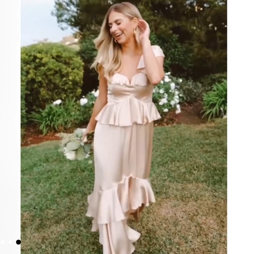 Reese Ruffle Dress in champagne